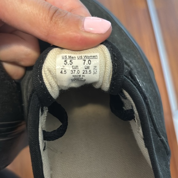 Black Vans - Picture 2 of 3